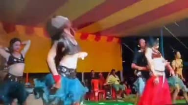 रीगा: पकड़ी चौक पर गणपति पूजा के मौके पर अश्लील गानों पर बार-बालाओं ने लगाए ठुमके, वीडियो आया सामने