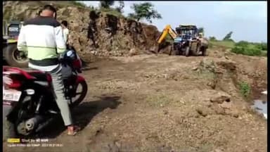 पिपलोदा: कालूखेड़ा क्षेत्र  में चल रहा है अवैध खनन प्रशासन को सूचना मिलने पर भागे अवैध उत्खनन भू माफिया