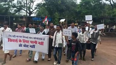 लटेरी: सिंचाई के लिए पानी उपलब्ध कराने की मांग को लेकर लोगों ने तहसील पहुंच कर राज्यपाल के नाम तहसीलदार को सौंपा ज्ञापन