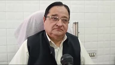 मुरादाबाद: सपा सांसद डॉ एसटी हसन ने संसद में बीएसपी सांसद दानिश अली पर भाजपा सांसद द्वारा अपशब्द कहने पर दिया बयान