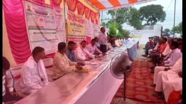 करगहर: समरडिहां पंचायत के मर्दन राय के पिपरा गांव में अधिकारियों ने ग्रामीणों के साथ किया जन संवाद