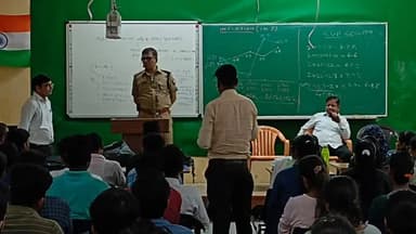 देेेवरिया: जीआईसी देवरिया में अपर पुलिस अधीक्षक ने अभ्युदय कोचिंग संस्थान देवरिया के ऊर्जावान छात्रों को दिए टिप्स