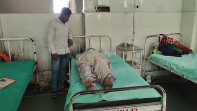 झालरापाटन: गिरधरपुरा गांव में बेटे के जेल चले जाने से परेशान मां ने चूहे मारने की दवा खाकर जान देने की कोशिश की