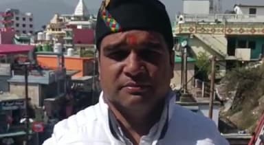 टिहरी: सभासद शक्ति प्रसाद जोशी ने सड़क व नाली मरम्मत की मांग को लेकर लोनिवि कार्यालय चंबा में अधिशासी अभियंता को सौंपा ज्ञापन