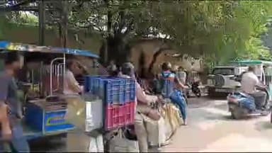 मुरादाबाद: अंबेडकर पार्क के पास किसी बात के चलते कुछ युवकों ने एक अन्य युवक के साथ की मारपीट, सूचना पर पहुंची पुलिस