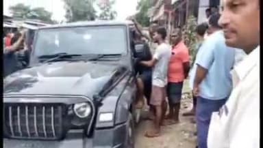 तमकुही राज: दिल्ली से चोरी हुई थार गाड़ी को बिहार सीमा पर तमकुहीराज पुलिस ने किया बरामद, आरोपी हुए फरार