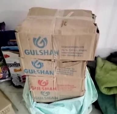 सिंगरौली: गोभा चौकी पुलिस ने बरदहटा गांव से 3 पेटी प्लेन मदिरा के साथ एक आरोपी को किया गिरफ्तार