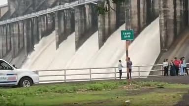 इटारसी: तवा डैम के 5 गेट 5-5 फीट पर खोले गए, नर्मदा नदी में छोड़ा जा रहा है 44000 क्यूसेक पानी