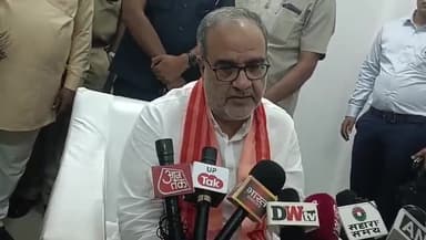 #देवरिया पहुचे #भाजपा प्रदेश #अध्यक्ष भूपेन्द्र चौधरी ने #पत्रकारों से बात किया।