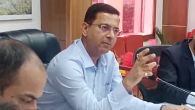 टिहरी: पीडब्ल्यूडी के अधिकारी निर्माण कार्यों को समय से और गुणवत्ता पूर्वक करें,पैसे की नहीं है कोई कमी:सचिव,पंकज कुमार पांडेय