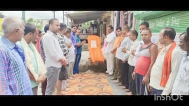 बलरामपुर: सदर विधायक ने ग्राम शेखरपुर बूथ पर मनाया पंडित दीनदयालउपाध्याय की जयंती