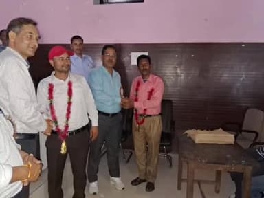 देवाल: राष्ट्रीय पुरानी पेंशन संगठन शाखा देवाल के पदाधिकारियो ने1अक्टूबर को दिल्ली में होने वाली रैली को लेकर देवाल मे बैठक की