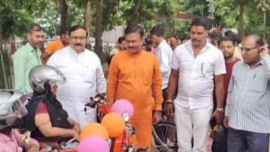 अरेराज: मोतिहारी के लुम्बनी भवन परिसर में विकलांगों के बीच सहायक उपकरण का किया गया वितरण, गोविंदगंज विधायक ने लिया भाग