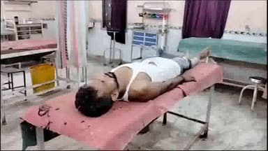 गोपालगंज: सुंदरपट्टी में साइड लेने के विवाद में दबंगों ने ट्रैक्टर चालक को पीटा इलाज के लिए ट्रैक्टर चालक को लाया गया सदर अस्पताल