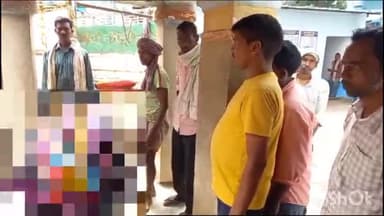 जमुई: रुपय गांव में वज्रपात से फुटबॉल खेल रहे बालक की हुई मौत,शव को पोस्टमार्टम के लिए लाया गया सदर अस्पताल