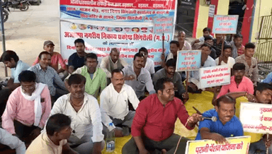 सिंगरौली: बैढन में सफाई कर्मचारियों की अनिश्चितकालीन हड़ताल शुरू, नपानि की ठेका प्रथा को बंद करने सहित 8 सूत्रीय मांगों को लेकर कर रहे काम बंद हड़ताल