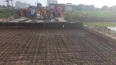 हरर‌ई , बनौली पुल का अपडेट
ढलाई चालू है  कुछ दिन में साइकिल मोटरसाइकिल चलने लगेंगे