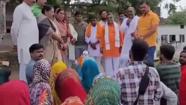 देेेवरिया: भीखमपुर रोड स्थित दलित बस्ती में भाजपा जिला अध्यक्ष ने लोगों से सम्पर्क कर मोदी सरकार के कार्यों पर की चर्चा