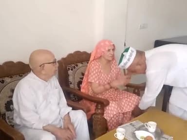 आरक्षण के खिलाफ 02 अक्टूबर से दिल्ली में जंतर-मंतर पर आमरण-अनशन, रविन्द्र जठेड़ी ने ताई और ताऊ का लिया आशीर्वाद