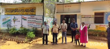 दंतेवाड़ा: बीजेपी के मंडल अध्यक्ष और जनपद सदस्य राजेश कश्यप ने ग्राम मंगलपोट में स्कूल का किया निरीक्षण