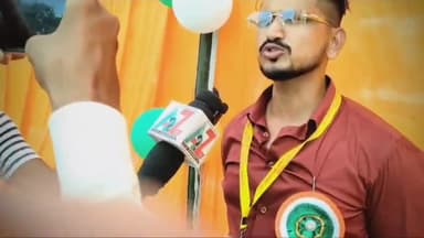 #आदि कवि महर्षि वाल्मीकि क्रिकेट टूर्नामेंट को बाराबंकी जनपद में ऐतिहासिक बनाने के लिए आईपीएल जैसा रूप दिया ये इस वक्त का पहला ऐसा टूर्नामेंट है जिसमें रॉक बैंड चीयर गर्ल और काफी संख्या में पब्लिक मौजूद आयोजक पवन चौधरी संयोजक असद साजिद