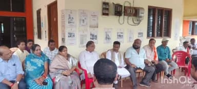 दंतेवाड़ा: बीजेपी कार्यालय में प्रधानमंत्री नरेंद्र मोदी के बस्तर प्रवास को लेकर विधानसभा प्रभारी श्रीनिवास मद्दी ने ली बैठक