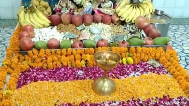 खबर औरैया से रूहाई मोहल्ला में बालाजी मंदिर पर भक्तों ने किया दर्शन