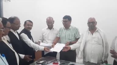 अजयगढ़: एडवोकेट प्रोटेक्शन एक्ट लागू सहित अन्य मांगों को लेकर 
अधिवक्ता संघ अजयगढ ने पीएम व सीएम के नाम एसडीएम को सौंपा ज्ञापन