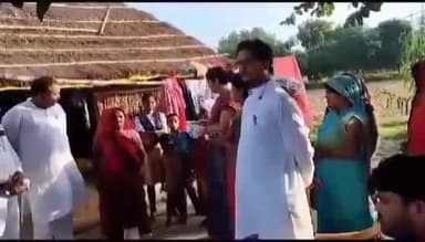 जौनपुर: करंजाकला में आम आदमी पार्टी द्वारा लगाई गई चौपाल, कार्यक्रम के मुख्य अतिथि रहे प्रभारी काशी प्रांत पवन तिवारी