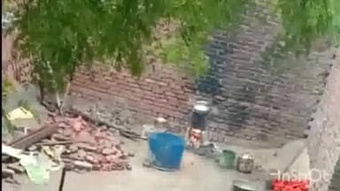 दातागंज: फिरोजपुर बझा गांव में अवैध शराब बनाने का एक वीडियो सोशल मीडिया पर हुआ वायरल