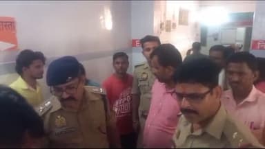 बहराइच: खुटेहना के पास रोडवेज बस व ट्रैक्टर ट्रॉली की हुई टक्कर, 2 की हुई मौत व 12 घायल