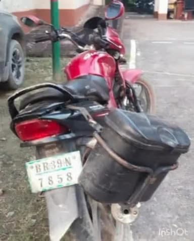 कृत्यानंद नगर: शहर के परोरा चौक के समीप तेज रफ्तार स्कॉर्पियो ने बाइक सवार को मारा धक्का, बाइक सवार हुआ घायल