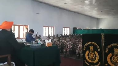 घाट: राज्यपाल ने जनपद में चीन सीमा से सटे मलारी में आईटीबीपी, आर्मी और बीआरओ के जवानों से मुलाकात कर बढ़ाया हौसला