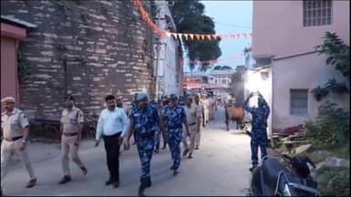 झालरापाटन: अंनत चतुर्दशी एवं ईद मिलादुन्नबी त्योहार को देखते हुए झालावाड़ और झालरापाटन में निकाला फ्लैग मार्च।