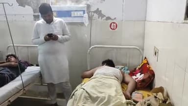 झालरापाटन: बड़ा बाजार में अज्ञात जनों ने चाकुओं से हमला कर युवक को गंभीर रूप से किया घायल, शिकायत पर पुलिस ने मामला किया दर्ज