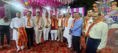 वरिष्ठ समाजसेवी व आम आदमी पार्टी नेता भाई भाई सोनू प्रजापति जी (करावल नगर) के आवास पर माता रानी के जागरण व उनकी सुपुत्री के जन्मदिन के अवसर पर समाज के सम्मानित समाज नेताओं के साथ हाजिरी।