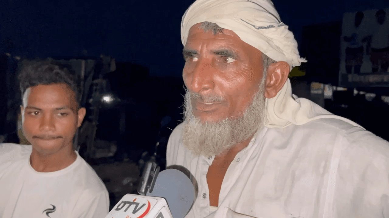 कामां क्षेत्र के लोगों ने नीमला सड़क पर कामां राजनीति का राज बताया अबकी बार नया चेहरा सीए मुख्तियार... #नीमला #कामां #सर्वे #dtvnews #सीएमुख्तियार #राजस्थानचुनावसर्वे