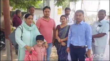 एटा: 69000 शिक्षक भर्ती प्रकरण को लेकर अभ्यर्थी पहुंचे कलेक्ट्रेट, कोतवाली नगर का मामला