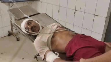 आरा: खेत मे काम करने जा रहे व्यक्ति ट्रेन के झटका से गम्भीर रूप से हुआ जख्मी,घटना कारीसाथ गांव के समीप हुई है