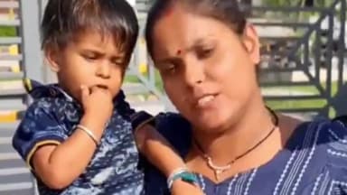 करनाल: नए बस स्टैंड के पास ड्राइविंग लाइसेंस केंद्र में लाइसेंस बनाने का  कार्य ना होने से लोगों ने किया   रोष व्यक्त किया गया