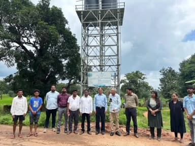 दंतेवाड़ा: माइनिंग क्षेत्र बचेली में लाल पानी की समस्या को देखते हुए 12 सदस्य टीम मैलावाडा गांव पहुंची, घरों से पानी के लिए सैंपल