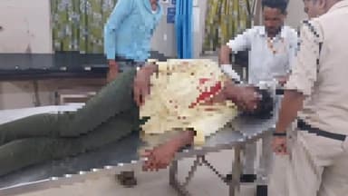 दमोह: चैनपुरा में दो लोगों ने चाकू से हमला कर एक युवक को किया गंभीर रूप से घायल, जिला अस्पताल में उपचार जारी