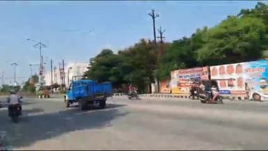 टीकमगढ़: कलेक्ट्रेट के बाहर पटवारी जिला संघ की हड़ताल के संबंध में आयुक्त भूअभिलेख ने कलेक्टर को कार्यवाही हेतु किया पत्र जारी