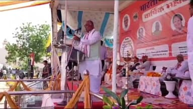 गिर्वा: प्रतापनगर में चल रहे भारतीय रेलवे माल गोदाम श्रमिक संघ के वार्षिक सम्मेलन में पहुंचे केन्द्रीय मंत्री गजेंद्र सिंह