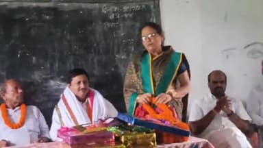 महुआ: महुआ के उत्क्रमित मध्य विद्यालय नीलकंठपुर में शिक्षक की सेवा निवृत्ति समारोह को प्रखंड शिक्षा पदाधिकारी ने किया संबोधित