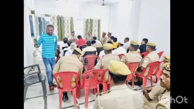 बलरामपुर: क्षेत्राधिकारी नगर ने थाना गौरा चौराहा पर अपराधों की रोक थाम पर गोष्ठी का किया आयोजन