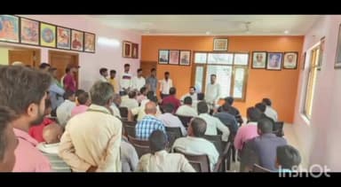 रामसनेही घाट: नई सड़क आवास पर राज्य मंत्री सतीश शर्मा ने जनसुनवाई कार्यक्रम किया, अधिकारियों को समस्याओं के निस्तारण के निर्देश दिए