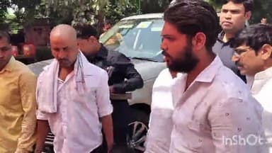 औरैया: दिबियापुर निवासी सपा के पूर्व ब्लाक प्रमुख के निधन पर शोक जताने घर पहुंचे सपा के नेता शिवपाल यादव