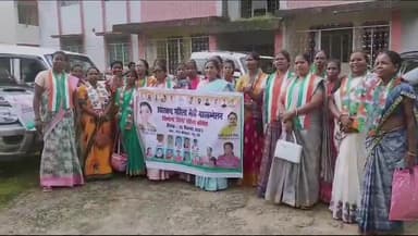 सिमडेगा: विधायक आवास से महिला कांग्रेस कमेटी हुई रांची रवाना, झारखंड महिला मैत्री महासम्मेलन में होगी शामिल