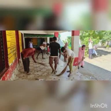 #प्रधानमंत्री_मोदी जी के आवाहन पर गांव #कड़िया के मुख्य स्कूल व गलियों मैं चलाया गया #स्वच्छ_भारत_मिशन_भियान